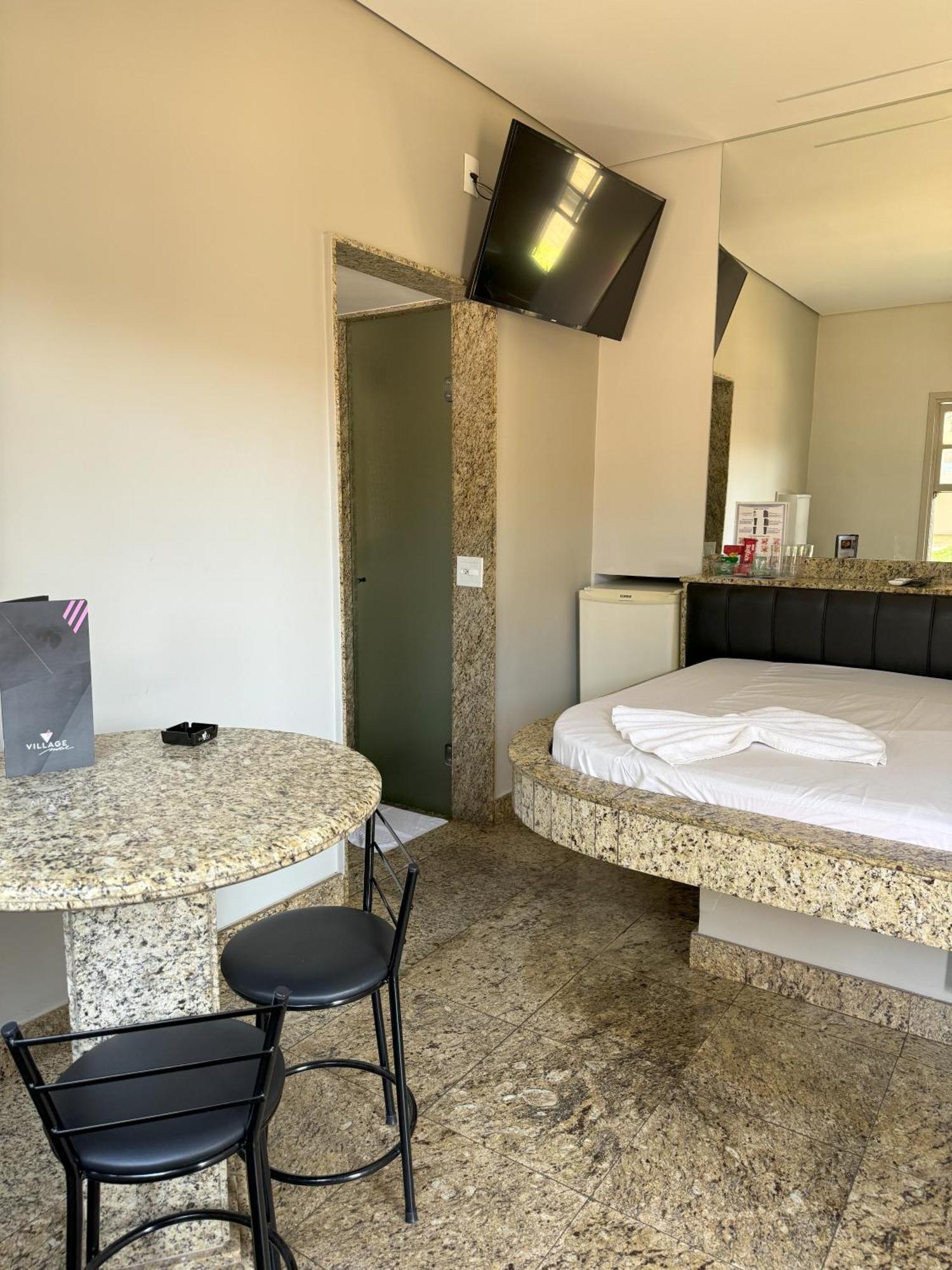 Village Motel Ribeirão Preto Exterior foto